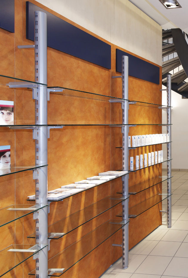 Shoptec Falhoz rögzített polcrendszer